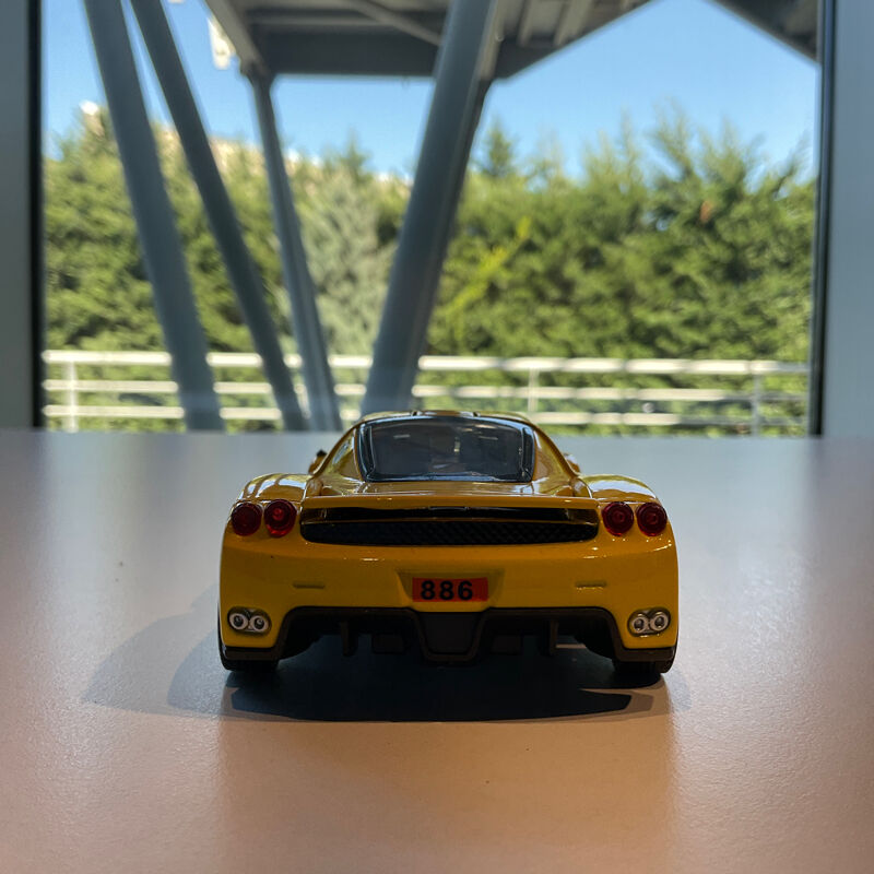 Sarı Ferrari çek bırak ikinci el oyuncak araba 4