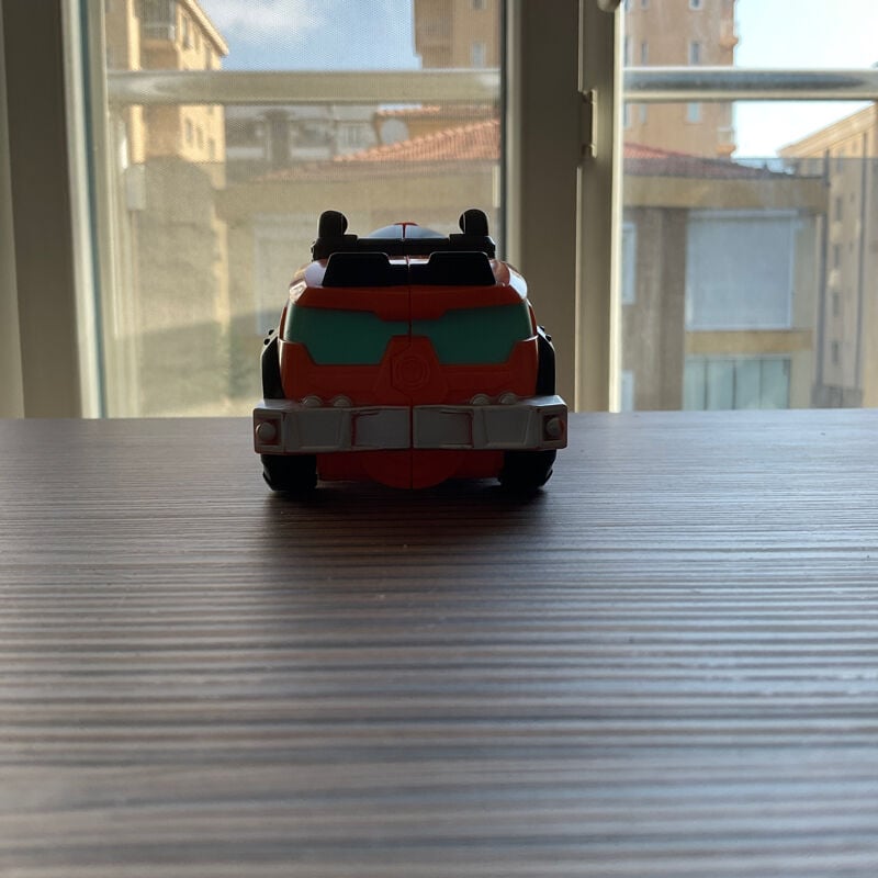 Transformers çimento arabası Autobot